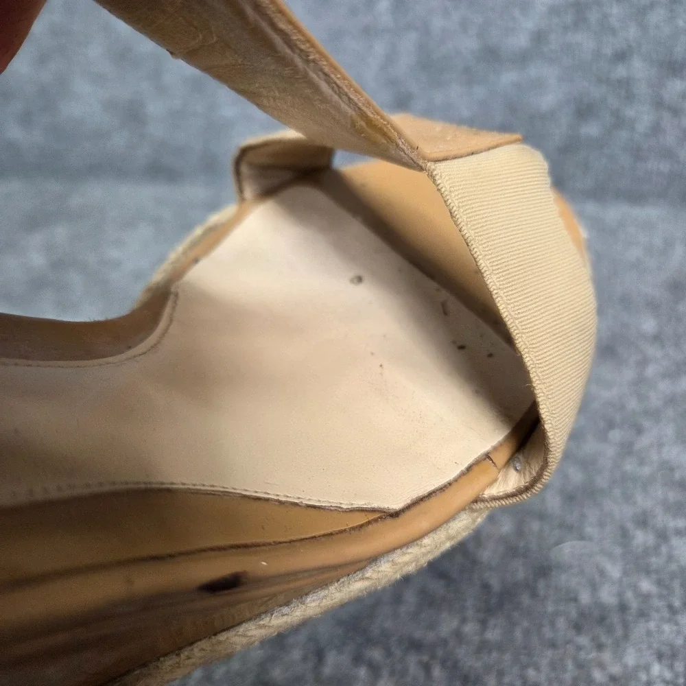 Fendi Carioca‎ Tan Patent Leather Espadrille Wedge Sandal Old Money 38.5 8.5